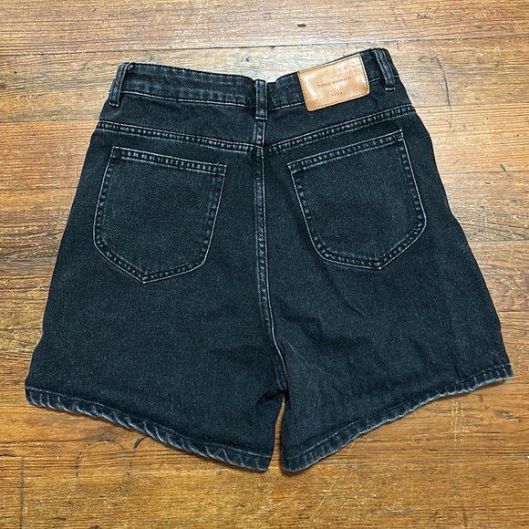 Zara Shorts #351N - Picture 2 of 3